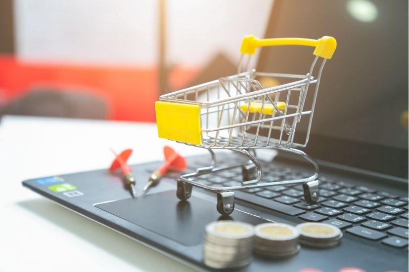 Jakie są koszty początkowe uruchomienia sklepu internetowego?